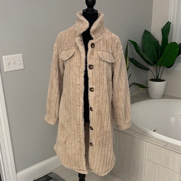 Jackets & Blazers - Beige Plush Long Shacket  - Women’s Cozy Teddy Jacket